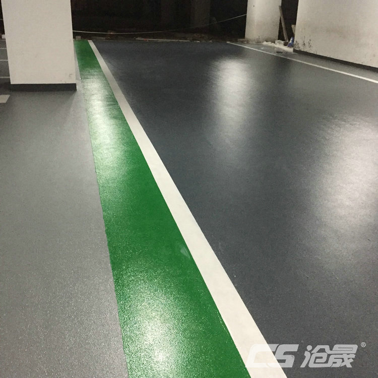 水泥自流平在環(huán)氧樹脂地坪漆施工流程中打底有何作用？