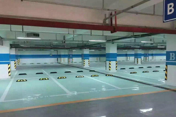 龍巖滄晟地坪漆廠家|環(huán)氧地坪涂料|下雨天環(huán)氧地坪漆施工有哪些注意事項(xiàng)