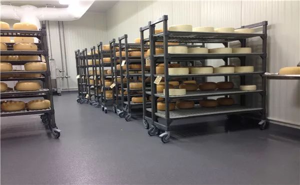 食品廠生產(chǎn)車間地坪設(shè)計時需注意哪些？