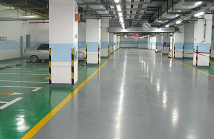 停車場環(huán)氧地坪施工采用地坪漆有哪些優(yōu)點？